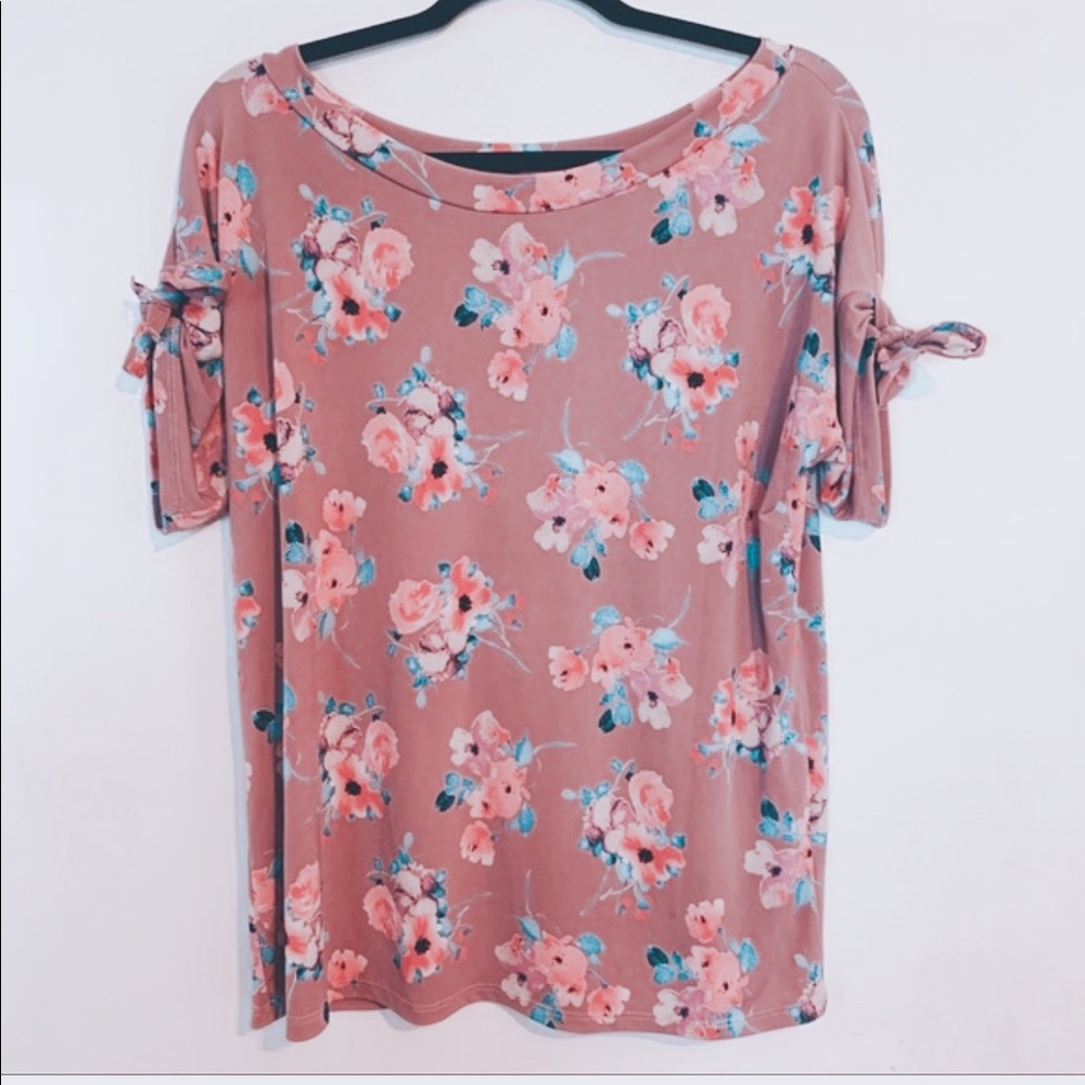 BOUTIQUE PINK FLORAL BLOUSE SIZE LARGE